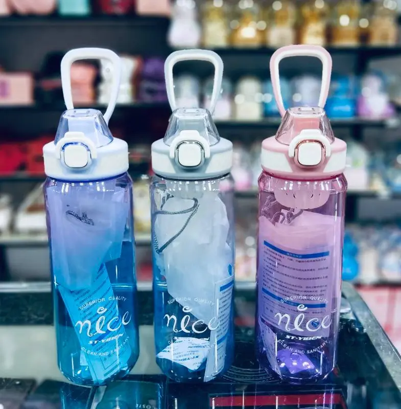 زجاجة النقاء، رفيقك اليومي للترطيب الصحي والمستمر