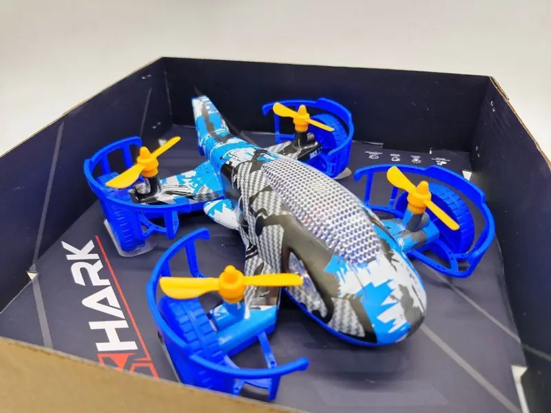 مركبة الفضاء الدوارة، مع مؤثرات ضوئية وموسيقية وشخصية رائد فضاء