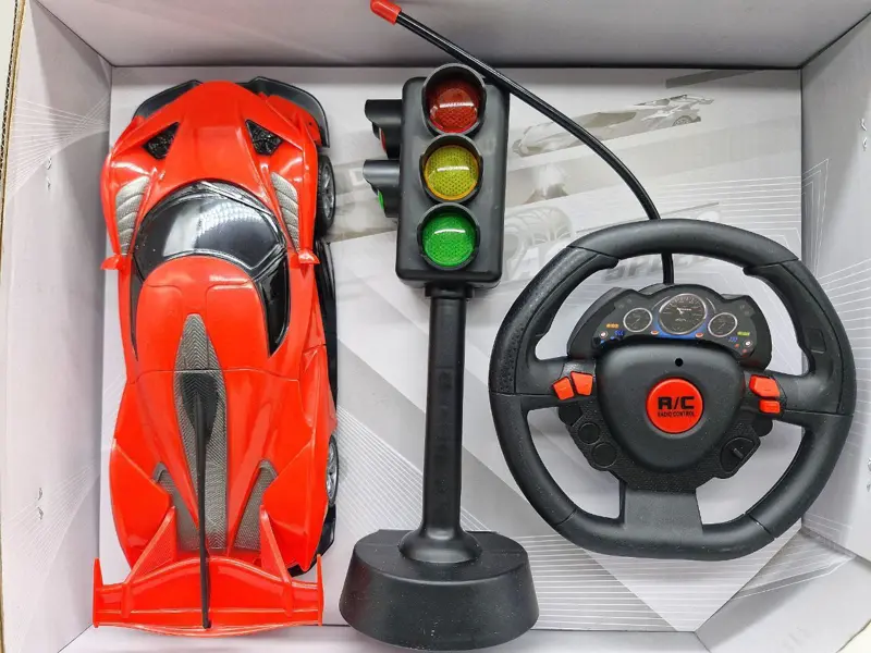 سيارة السباق بالريموت، مع دركسيون وأضواء إشارات