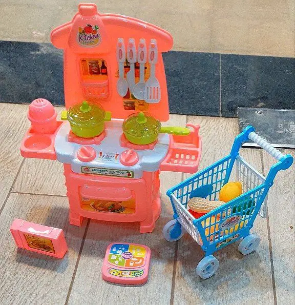 مجموعة الطهي والتبضع التفاعلية: مطبخ وعربة تسوق