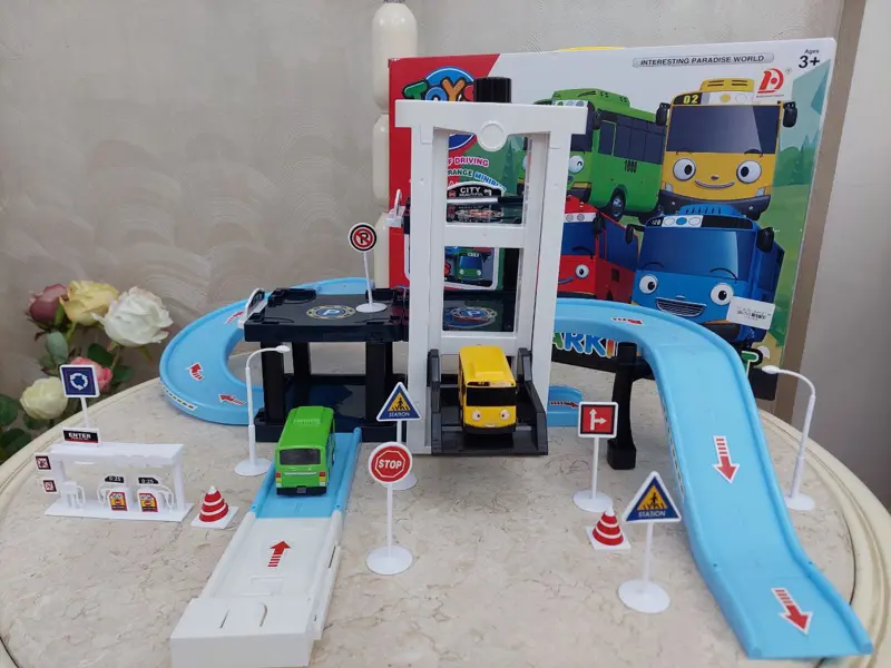 مجموعة مضمار سباق تايو الحافلة الصغيرة