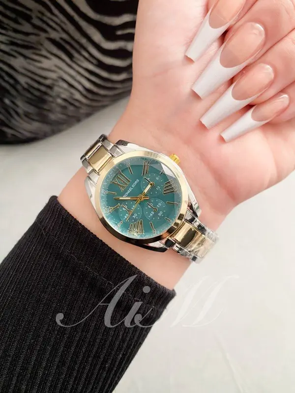 ساعة أنسيال بتصميم مايكل كورس النسائية