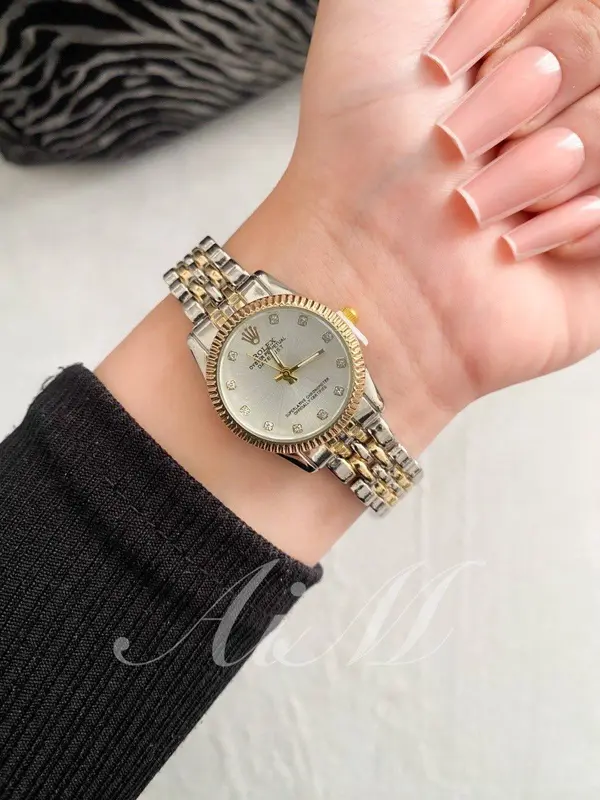 ساعة روليكس الكلاسيكية النسائية المصغرة