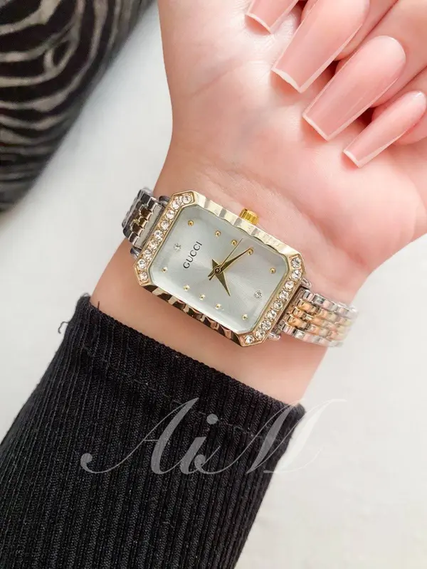 ساعة جوتشي أديل بسوار أنسيال