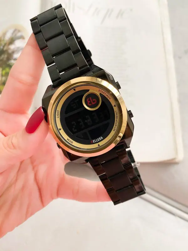 ساعة سفن فرايداي إمباير معدن رقمية