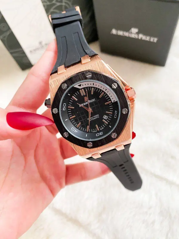 ساعة اوديمار بيجيه اوكتو رابر رجالي