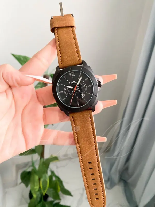 ساعة فوسيل جلد إصدار فينتيج رجالي