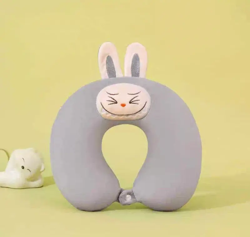 وسادة الرقبة "لابوبو" القطنية الناعمة بتصميم مريح ومرح