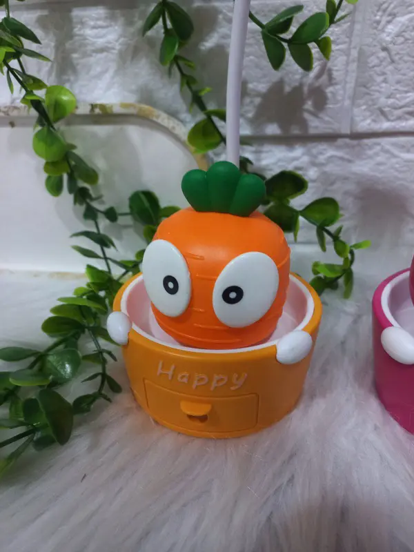 مصباح المكتب الكرتوني السحري متعدد الوظائف (الجزر والدب)