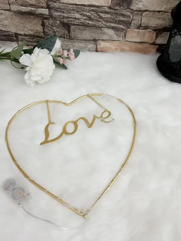 إضاءة "لمسة الحب والبيت" الديكورية بحجم كبير ولون ذهبي جذاب