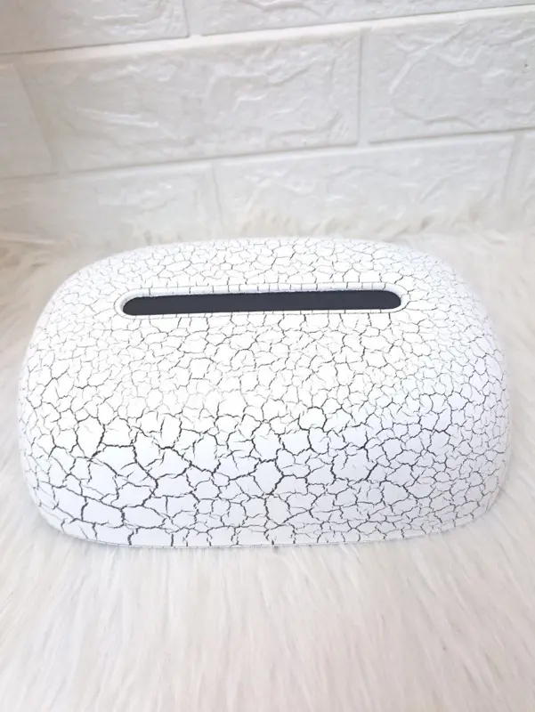 علبة "رويال" الفاخرة للمناديل بتصميمها المميز