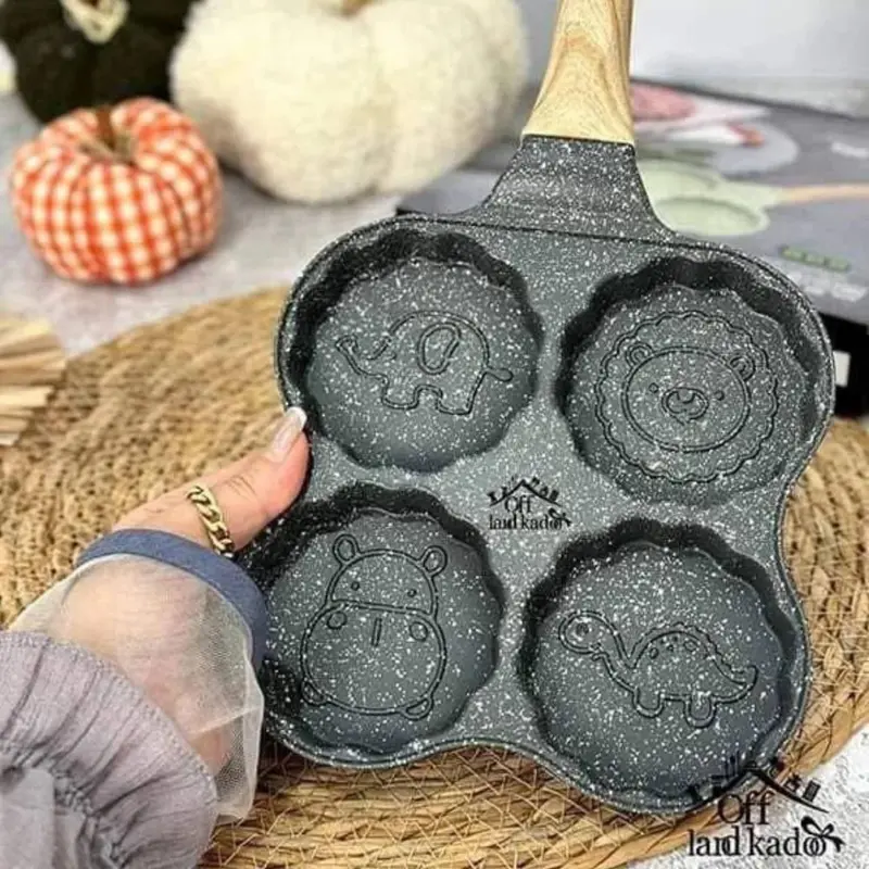 طاسة بان كيك جرانيت بتصميم سمايلي