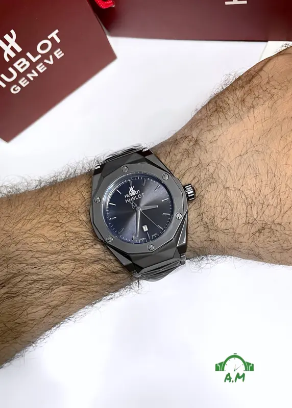 ساعة هوبلو رجالي بتصميم راقٍ