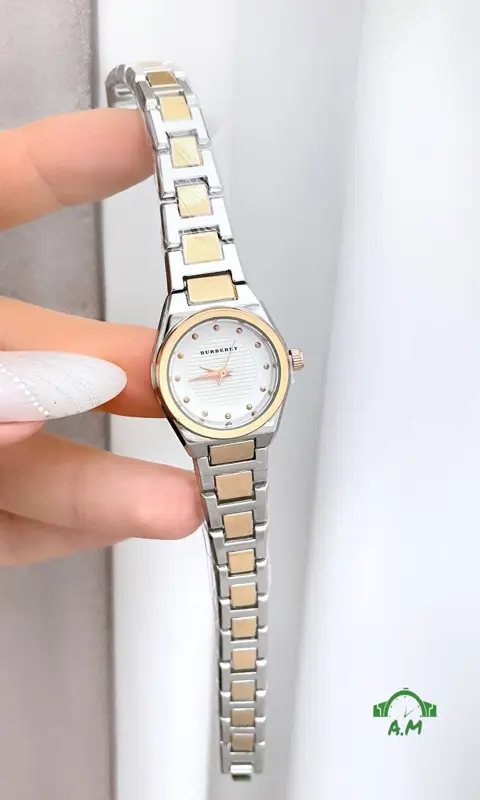 ساعة حريمي بتصميم أنيق