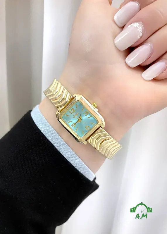 ساعة شي إن حريمي بتصميم عصري