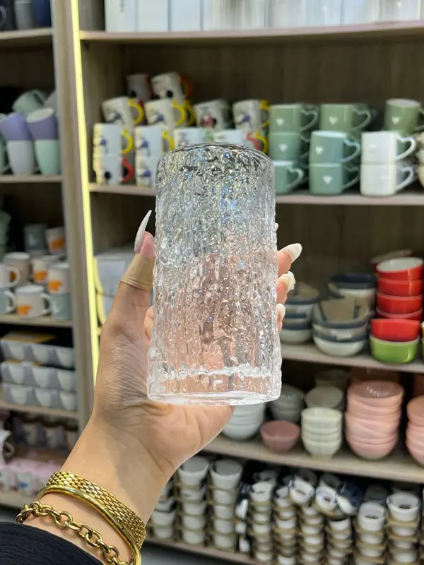 طقم أكواب زجاجية شفافة 6 قطع بتصميم منقوش ومقبض أنيق