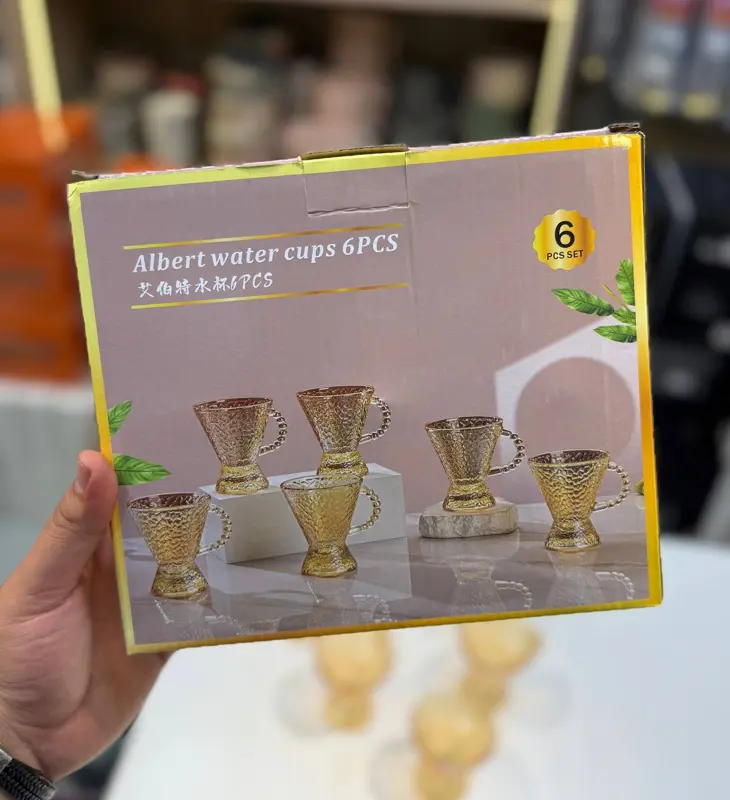 طقم فناجين زجاج عسلي 6 قطع (تصميم منقرش ومقابض بابلز)