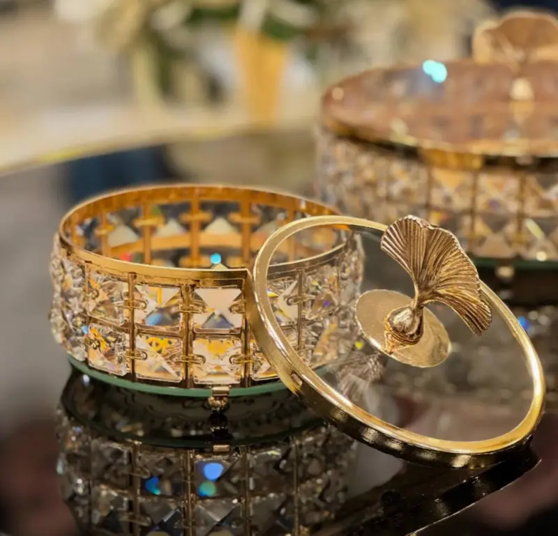 طقم تسالي وبونبونيرة كريستال ومعدن