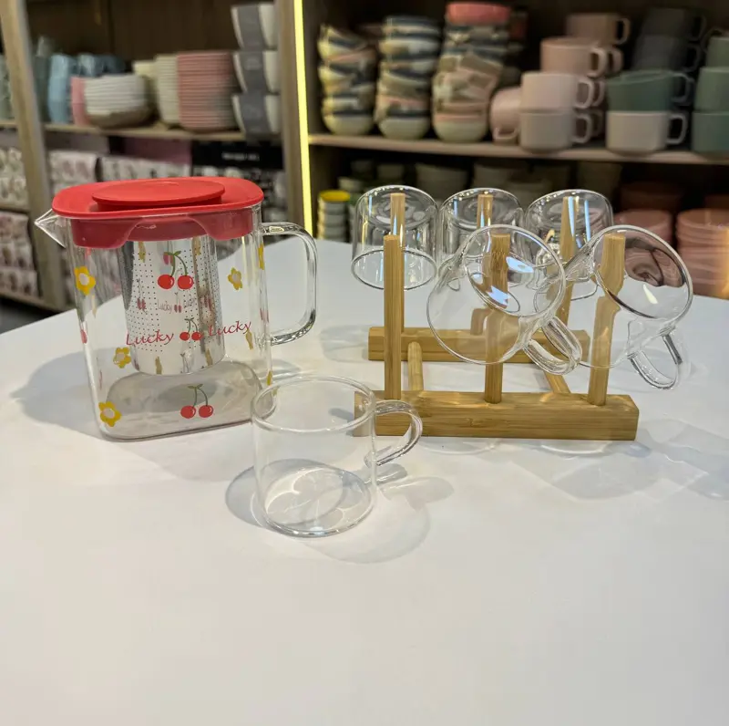 طقم براد بيركس شفاف مع أكواب