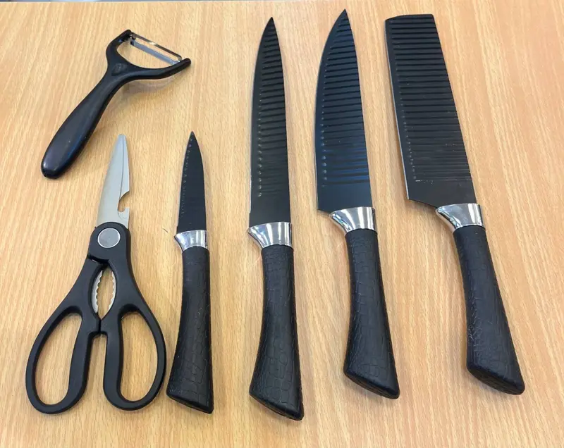 طقم سكاكين جرانيت باللون الأسود