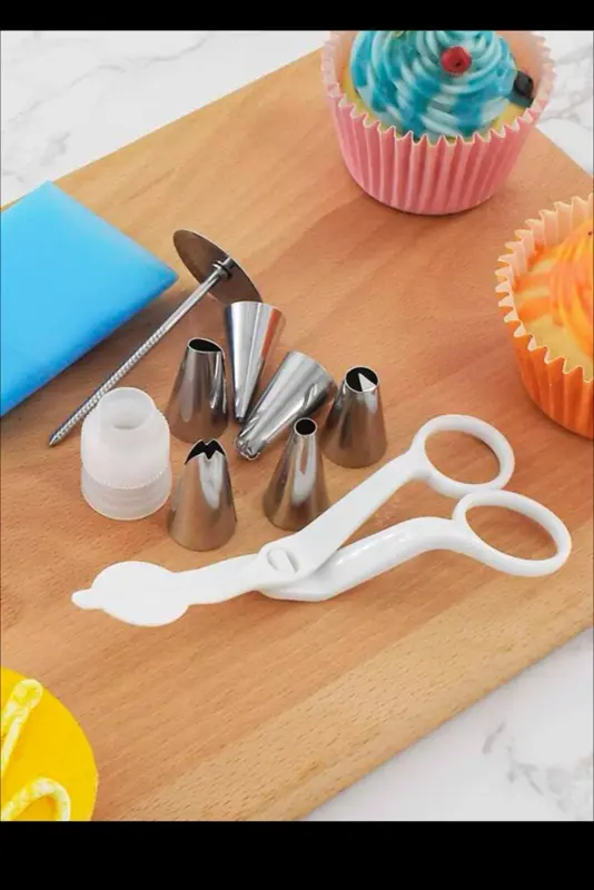 طقم تزيين متكامل (14 قطعة) للتورت والمخبوزات