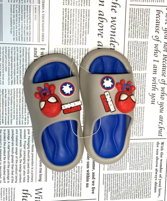 سليبر أطفال بتصميم كرتوني شيك