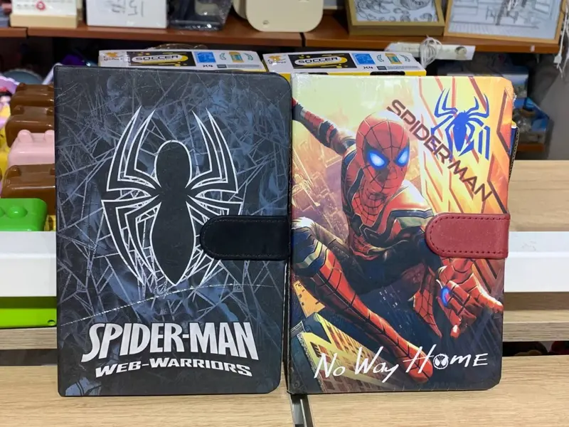 نوت بوك مغناطيسي بتصميم اسبايدر واشكال مختلفه