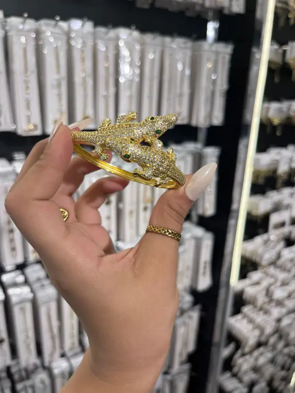 سوار "تمساح النيل" من مجموعة "ذا إليجنت"