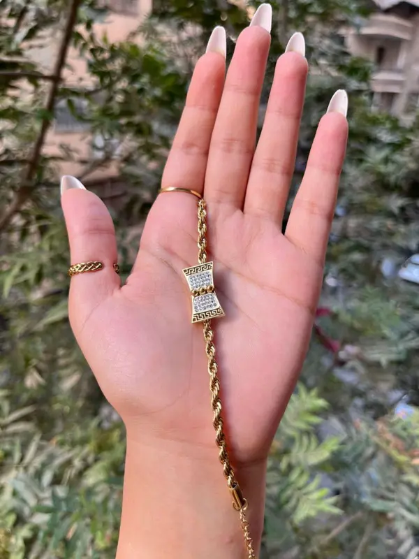 انسيال "الرقي الهندسي" من "ذا جلامور كوليكشن"