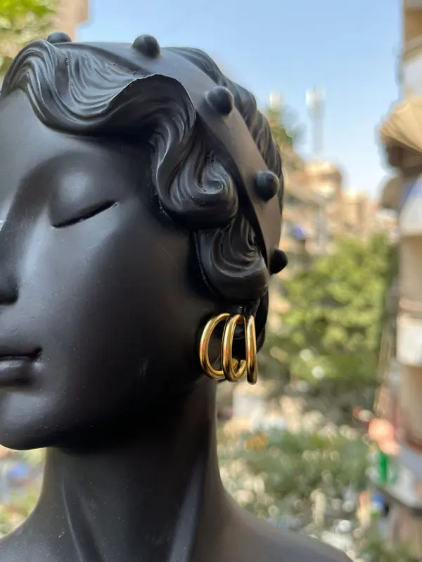 حلق "دوائر الأناقة الثلاثية" من "ذا جولدين لوب"