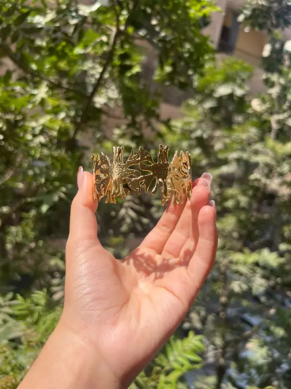 بانجل "تداخل الأغصان" من مجموعة سحر الطبيعة