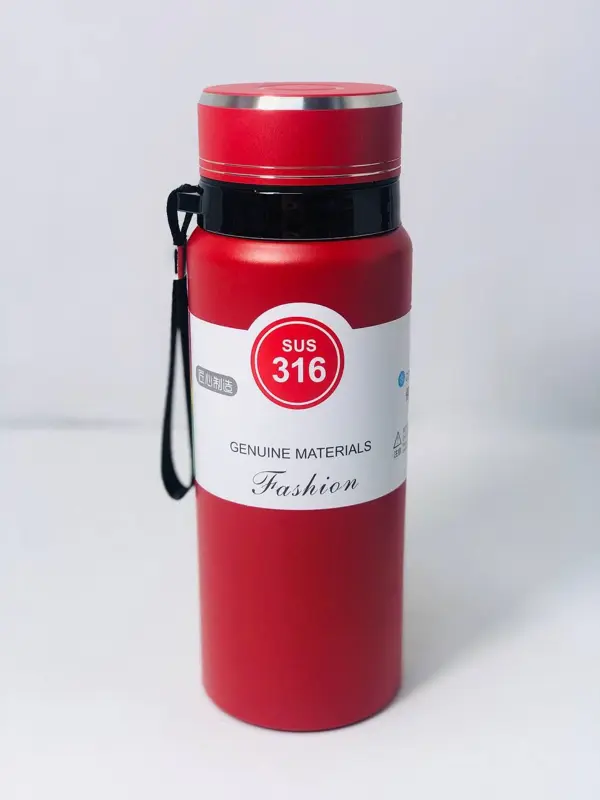 مج السفر الحراري بحزام حمل وتصميم ملون