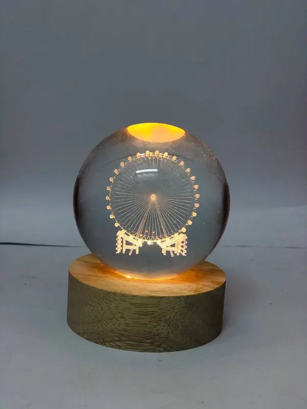 بلورة الساقية الزجاجية المضيئة بلمسة حنين