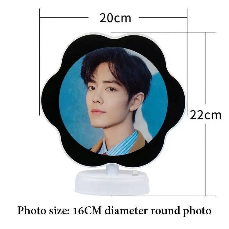 مرآة الوردة السحرية