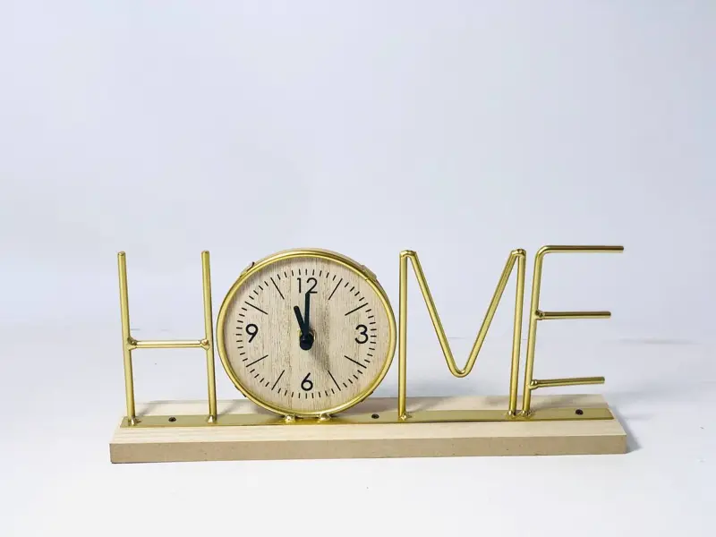ساعة منزل الأناقة Home