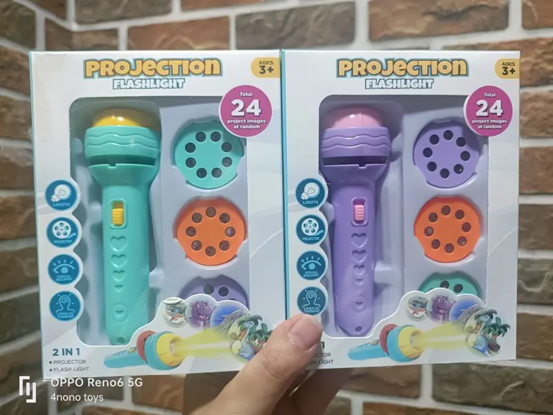 كشاف وبروجكتور القصص 2 في 1، أداة سحرية لتحويل الغرفة إلى عالم من المغامرات