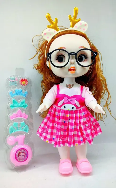 دمية بابلي الغنائية، مع مؤثرات صوتية وضوئية وأزياء فريدة