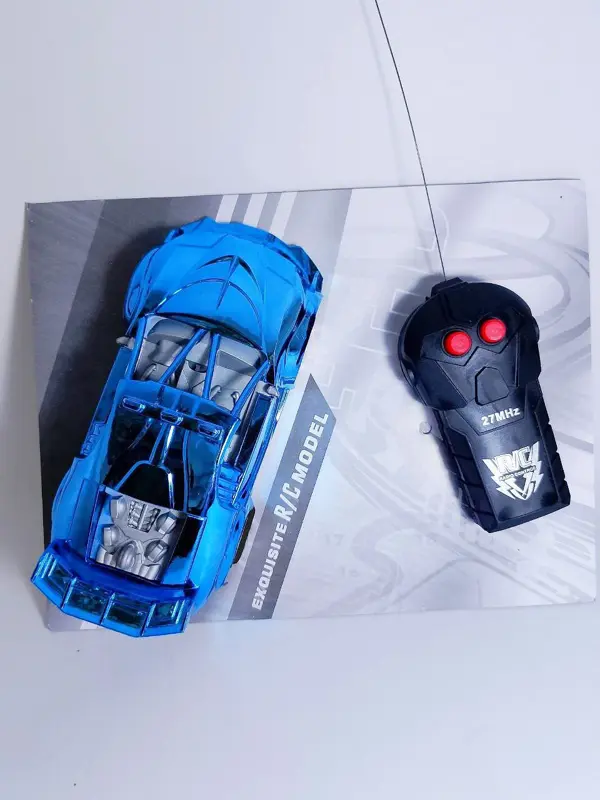 السيارة المعدنية الصغيرة، بجودة فاخرة ولعب سريع