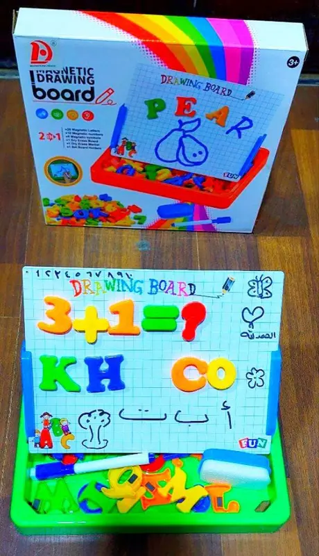 سبورة الأطفال المغناطيسية التعليمية مع الحروف والأرقام