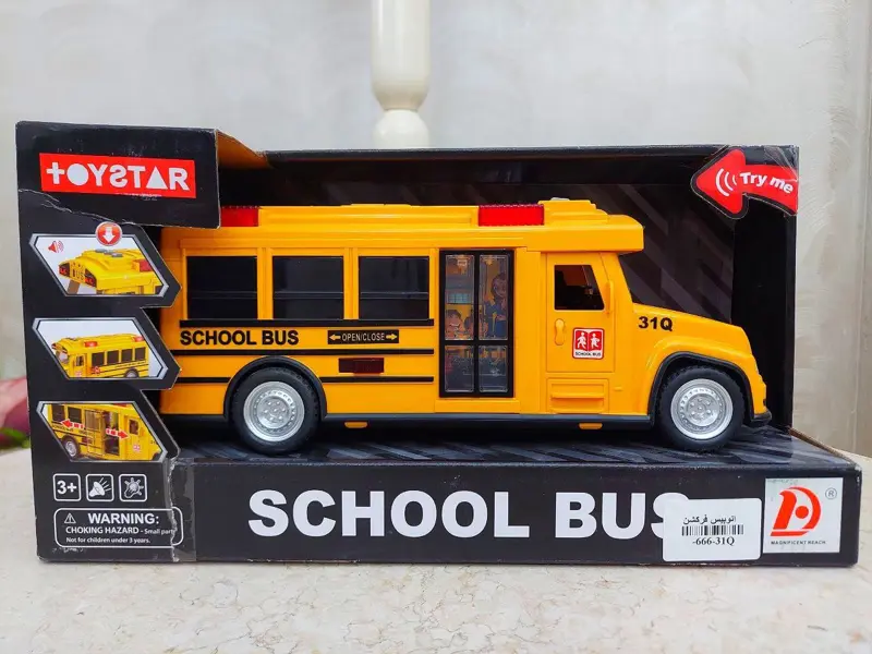 حافلة المدرسة التفاعلية مع مؤثرات صوتية وضوئية