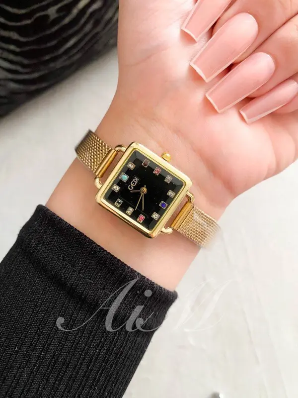 ساعة كريستال بسوار أنسيال