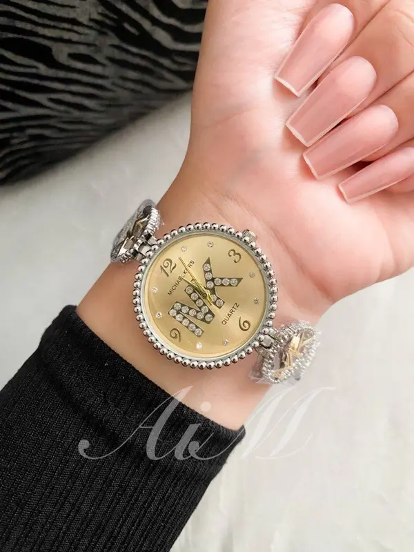 ساعة مايكل كورس سيرينا بسوار أنسيال