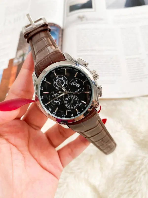 ساعة تيسوت كلاسيك جلد روز رجالي