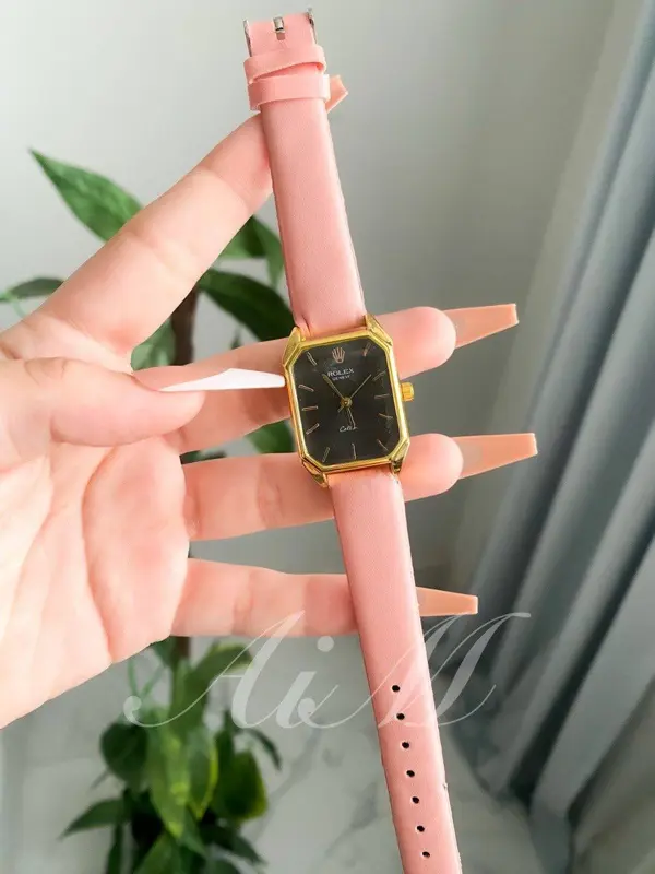 ساعة رولكس جلد كلاسيك سوداء حريمي