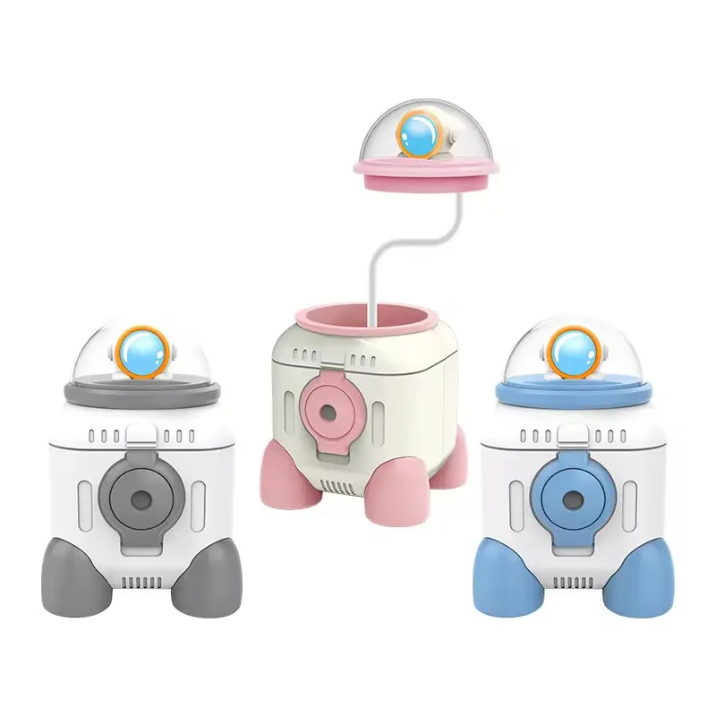 أباجورة وحافظة أقلام روبوت الفضاء مع مبراة مدمجة