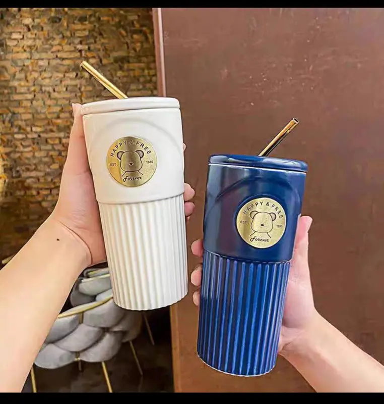 مج "Happy & Free" الدبدوب مع الشاليموه الذهبي