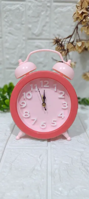 منبه "مغامرات الصباح" بتصميم كبير وشخصيات مرحة