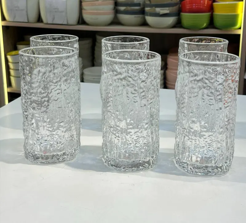 طقم أكواب زجاجية شفافة 6 قطع بتصميم منقوش ومقبض أنيق
