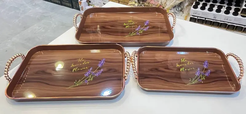 طقم صواني ميلامين مستطيلة 3 قطع بتصميم الخشب الفاخر ومقابض "بابلز"