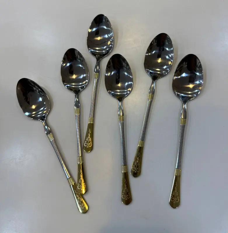 طقم ملاعق طعام 6 قطع (تصميم دهبي X سيلفر فاخر وغير قابل للصدأ)